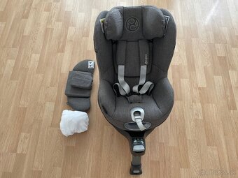 Autosedacka Cybex Sirona Z+, Base + zadarmo letny potah