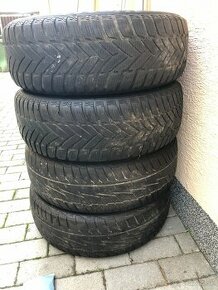 Predam zimné gumi 195/65 r15