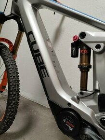 E-bike 2021 CUBE karbon ActionTeam (velk. M)