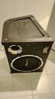 Predám subwoofer CBR 12 EVO