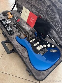 Fender Stratocaster Ultra 2