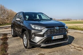 Toyota RAV4 4x4 2.5i Benzin+Hybrid E-CVT 119000km