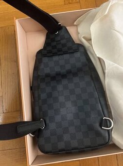 Louis vuitton avenue sling bag