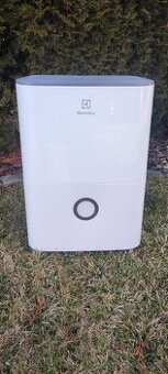 Odvlhčovač vzduchu Electrolux EXD20DN4W