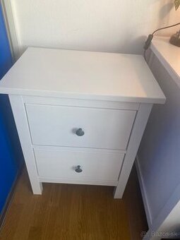 Hemnes nocny stolik