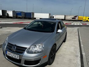 Volkswagen Jetta 2.5 automat USA verzia