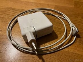 Predám originálnu nabíjačku Apple  MagSafe 2 na macbook pro