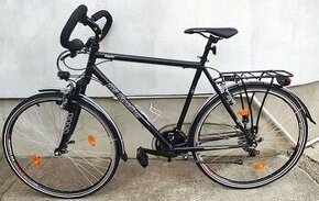 Trekingový bicykel 21 rám 28 kolesá 3x7prevov Shimano svetlá