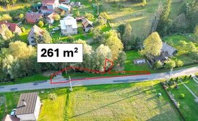 Korňa - 261 m2 pozemok na GARÁŽ / ODSTAVNÚ PLOCHU v obci