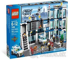 LEGO City 7498 Police Station