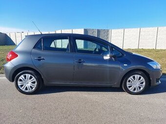 Toyota Auris 2.0 D