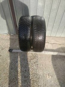 Predám 2ks zimné pneu.185/60R15 Kumho dezen 6,5mm - 1