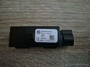 Predám USB konektor VAG 5Q035726C