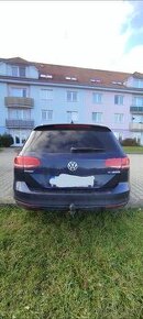 VW Passat b8 1,6 TDI,zboku nabúrany