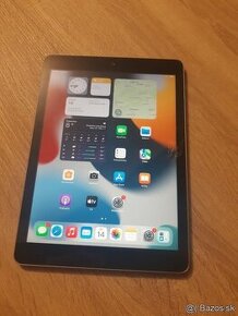 9.7" iPad 5 / 128GB prasknutý displej