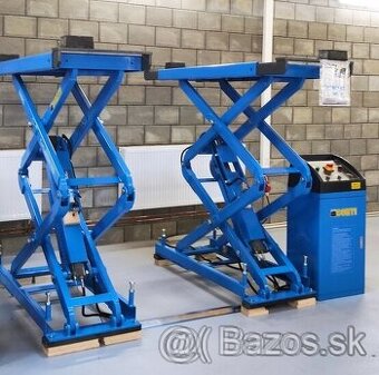 Predam noznicovy hydraulický zdvihák nosnosť 3000kg zdvih 18