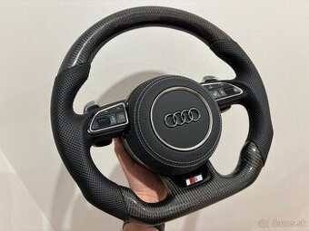 AUDI RS VYHRIEVANY KARBONOVY VOLANT S RS PADLAMI