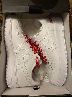 Nike Air force 1 supreme