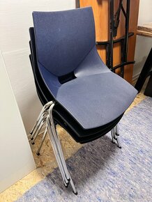 Stohovateľné modré stoličky 4ks