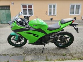 Kawasaki Ninja 300 - 1