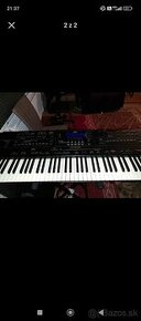 Roland g800