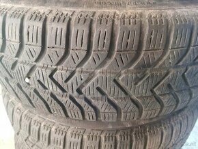 Zimné PIRELLI 175/60  r15. - 1