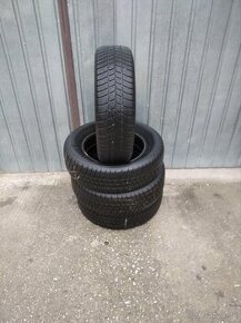 Predám 4ks zimné pneu.195/65R15 barum dezen 5,8mm