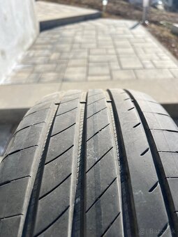 Predám 4X letné PNEU GOOD YEAR 17/23. 225/60 R17,