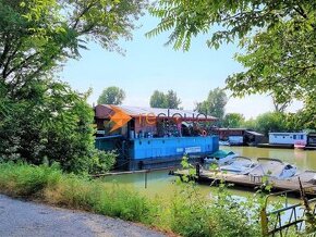 2-podlažný celoročne obývateľný HOUSEBOAT, ktorý je možné vy