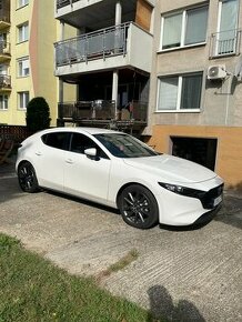 MAZDA 3 r.v.2021 naj. 13.000 km