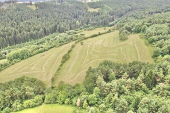 Predaj Rekreačného Pozemku 6970 m2 v Obci Peklina