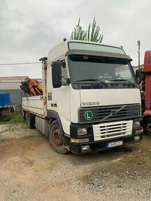 Predam Volvo Volvo FH12 420 s hydraulickou rukou