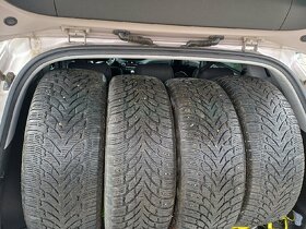 Nokian zimne pneu r18