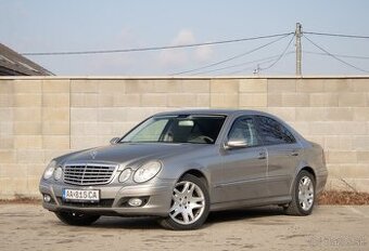 Mercedes-Benz E trieda Sedan 280 Elegance A/T 4-matic