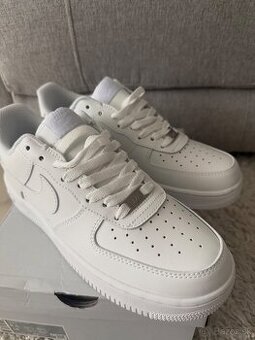 Nike airforce 1 low white