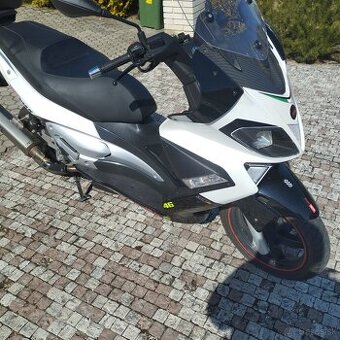 APRILIA SR 300 MAX