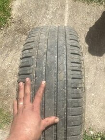 Predam nokian 265/70 r16