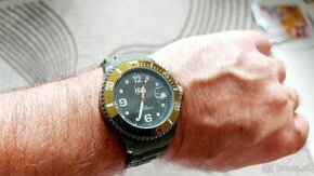 predam panske hodinky ice - watch