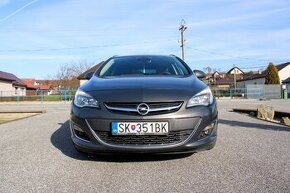 Opel Astra Sport Tourer LPG+Benzín, manuál