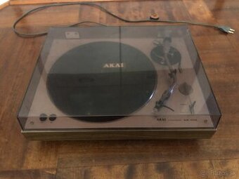 Gramofon Akai Turntable AP - 005