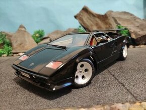 prodám model 1:18 lamborghini countach