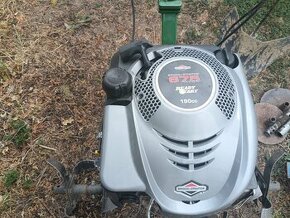 Malotraktor motor briggs&stratton - 1