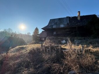 Pozemok s drevenicou v krásnom prostredí /585 m2/, Žilina -