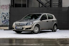 Opel Astra 1.4 Benzín - 1