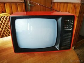 TV JUNOSŤ 402B (ЮНОСТЬ 402) - 1