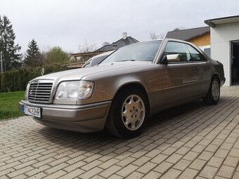 Mercedes w124 220ce