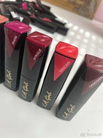 La Girl Lip Attraction Lipstick rúže na pery - 1