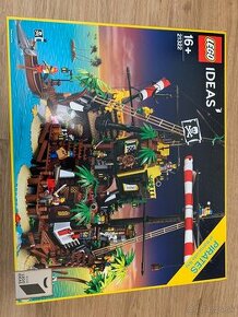 LEGO Ideas 21322 - Zátoka pirátov z lode Barakuda