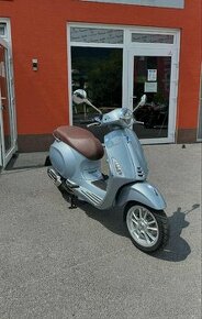 Vespa Primavera 125