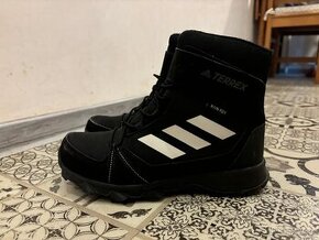 Detská zimná/ trekingová obuv Adidas Terrex Snow, veľkosť 36